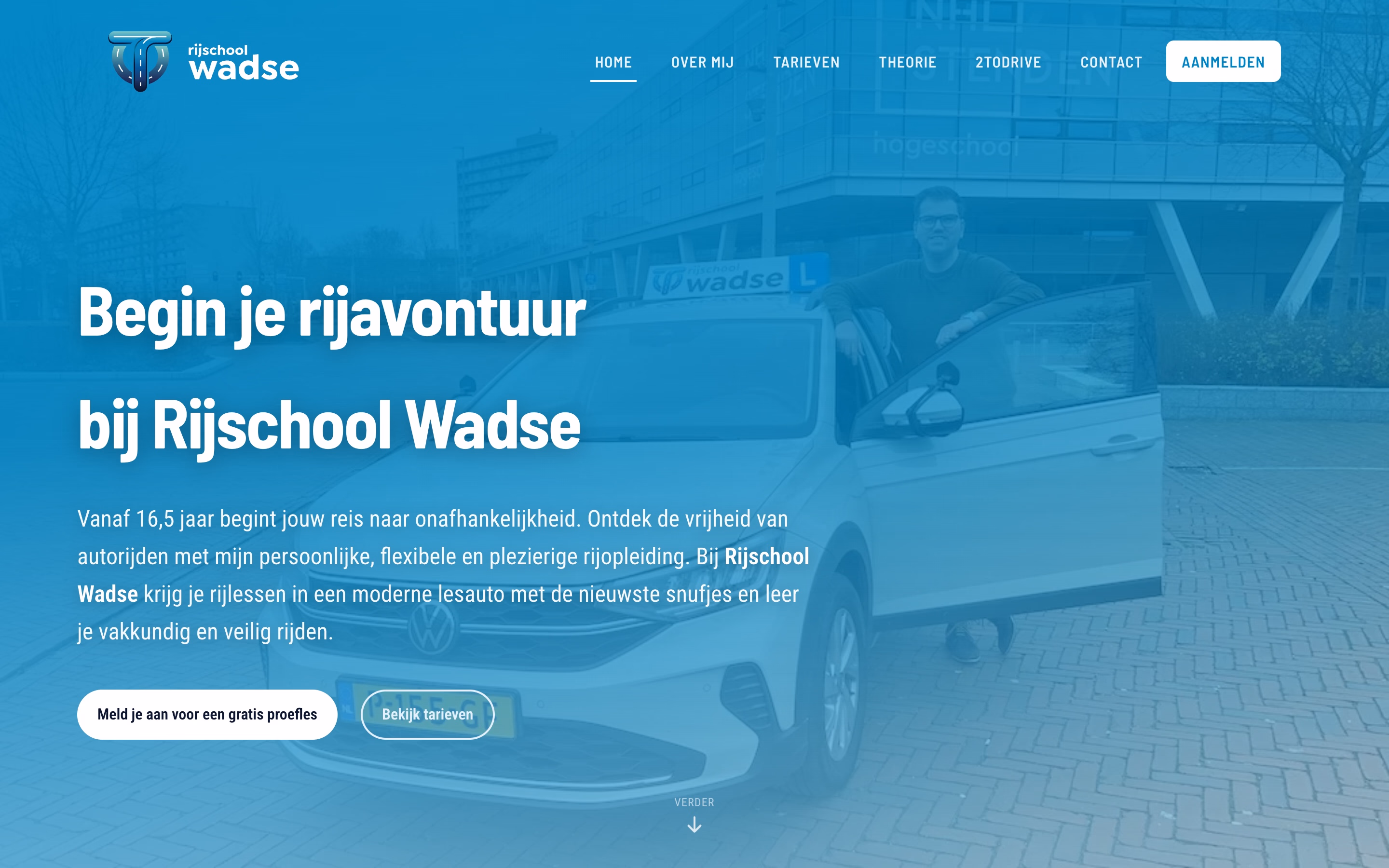 Homepage hero of Rijschool Wadse with instructor Wadse Temme beside the lesson car